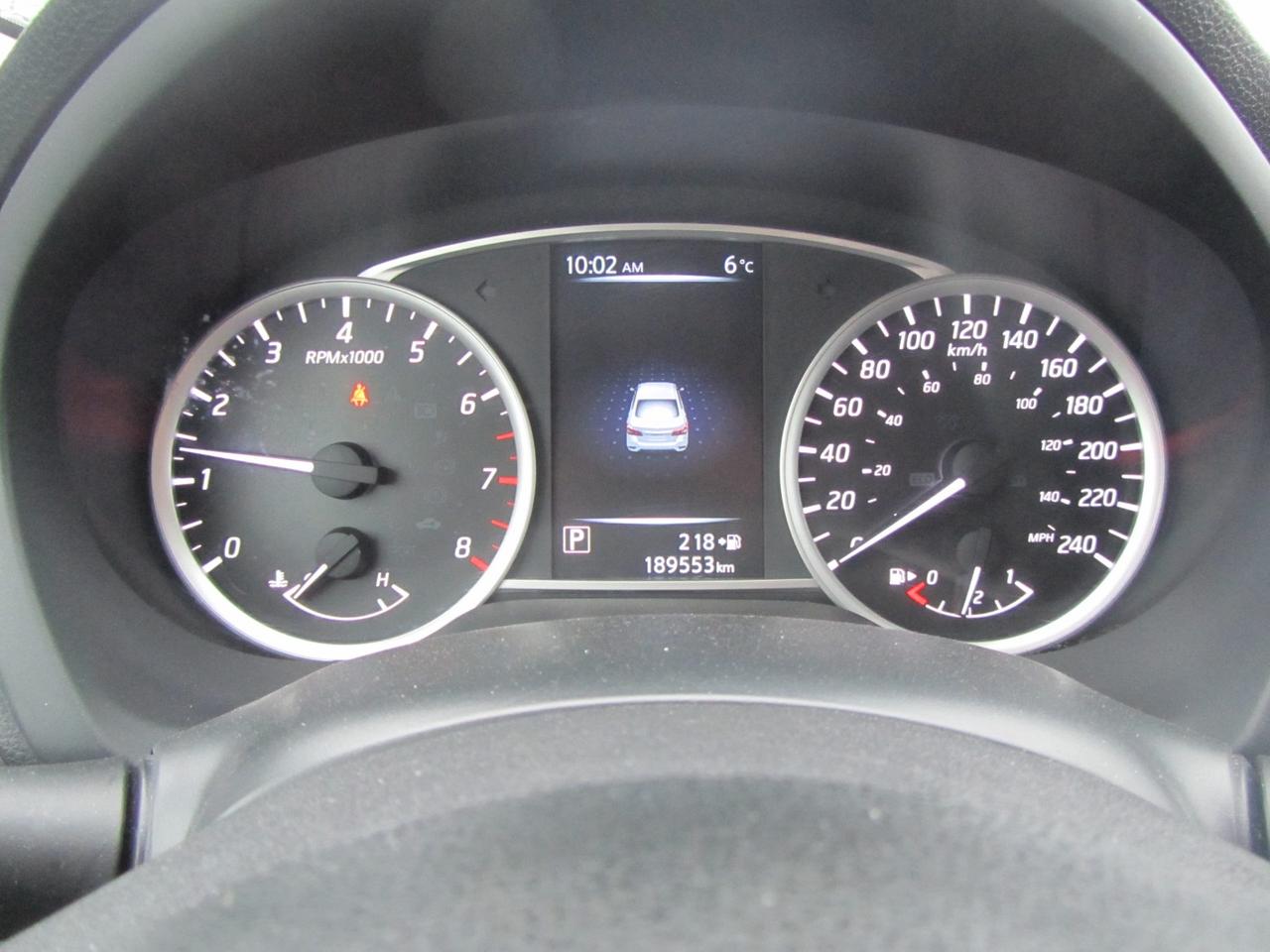 2017 Nissan Sentra SR CVT Photo
