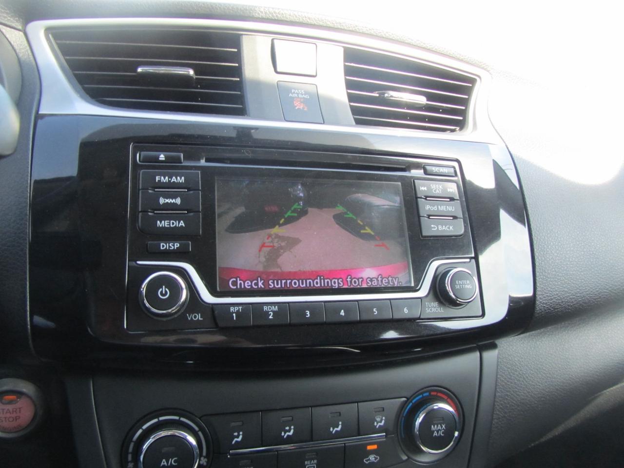 2017 Nissan Sentra SR CVT Photo