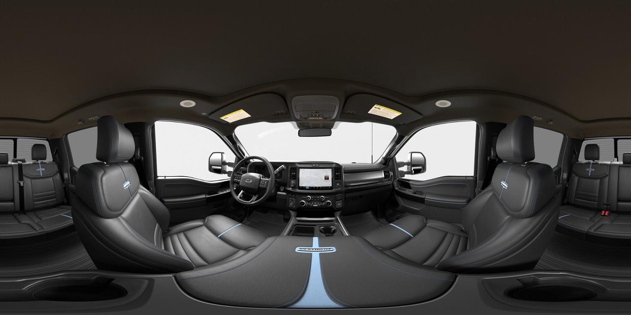 2026 Ford F-250 Super Duty SRW Platinum Photo