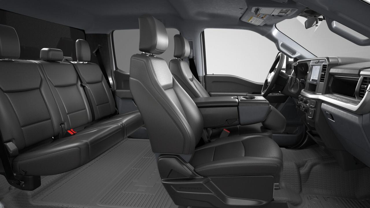 2026 Ford F-350 Super Duty DRW XL Photo3