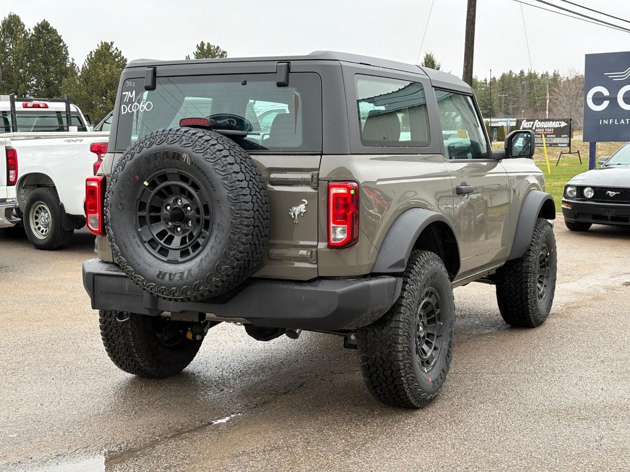 2026 Ford Bronco Base 2 Door 4x4 Photo