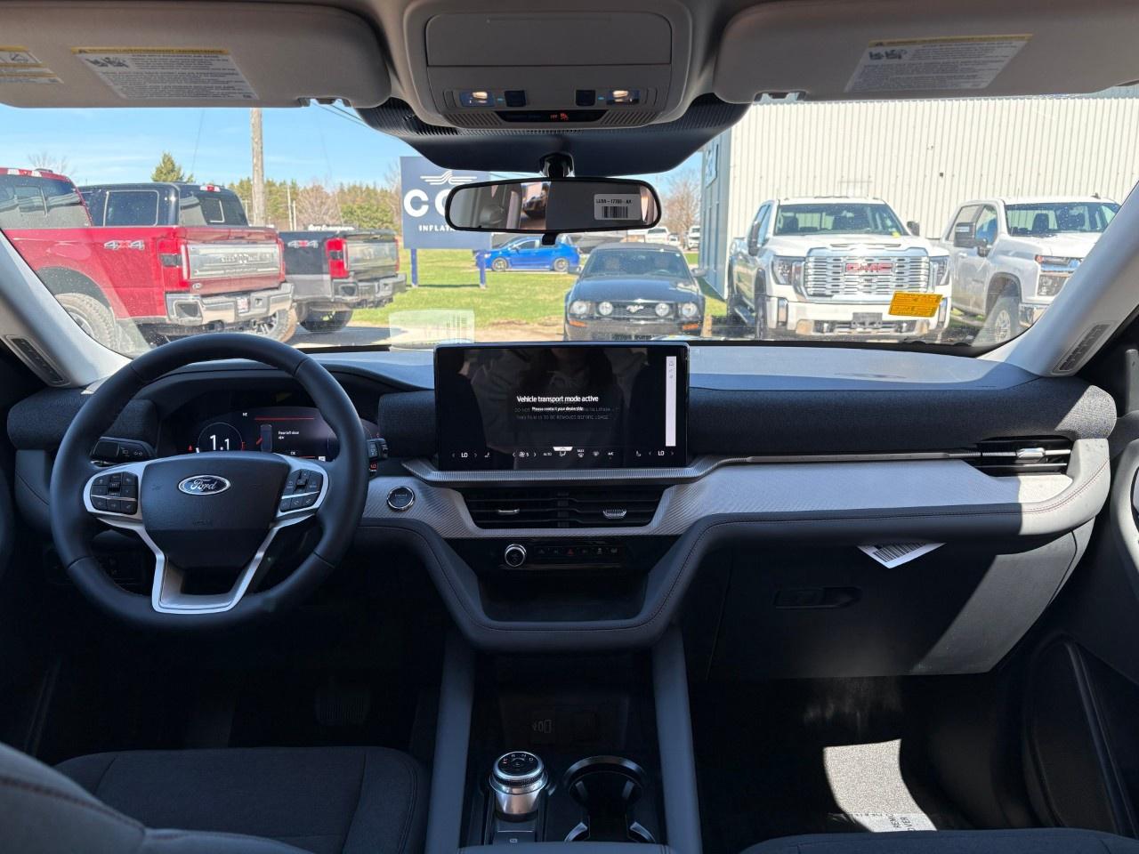 2026 Ford Explorer Active w/200A Pkg 4WD Photo