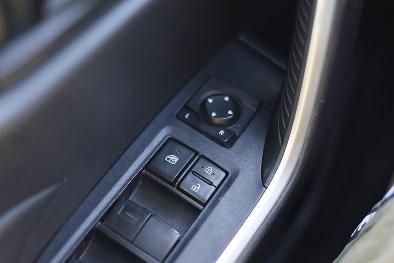2022 Toyota RAV4 LE AWD Photo