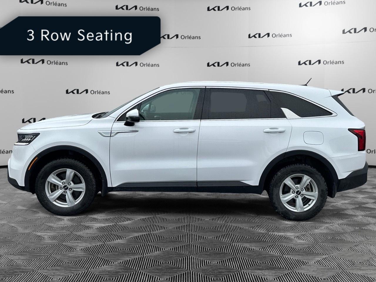 2023 Kia Sorento LX  AWD Photo
