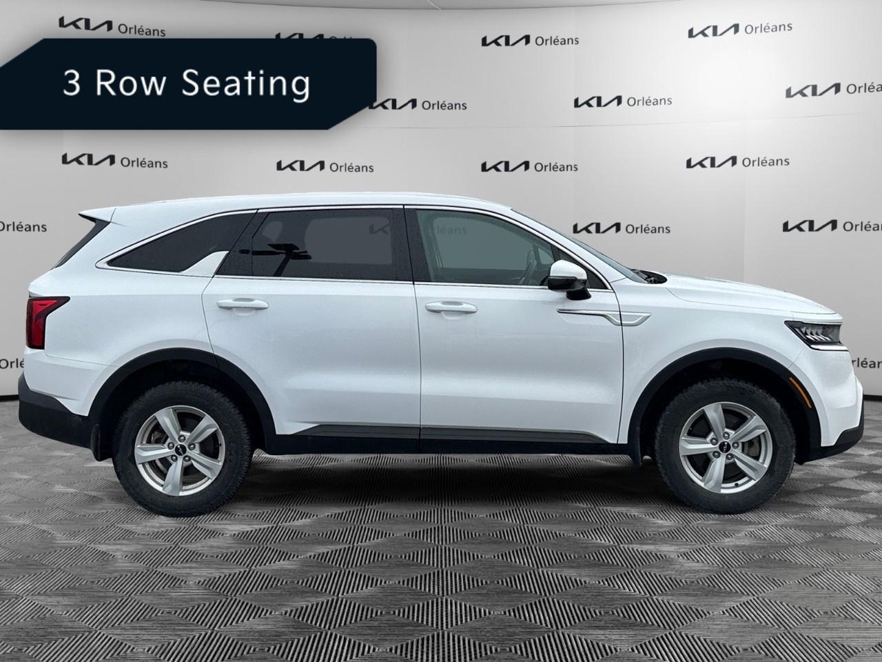 2023 Kia Sorento LX  AWD Photo