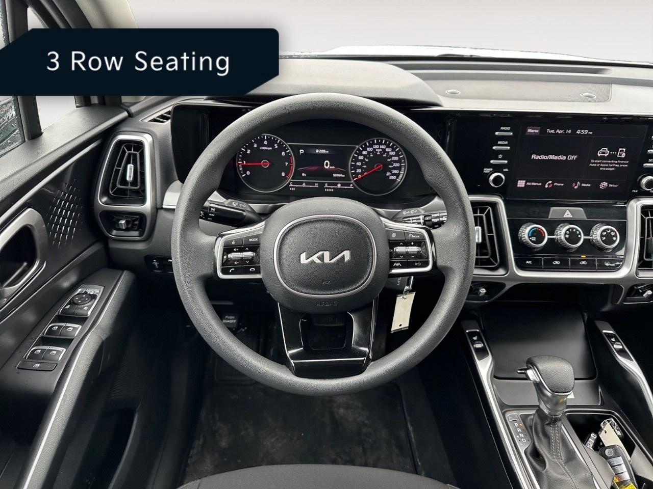 2023 Kia Sorento LX  AWD Photo