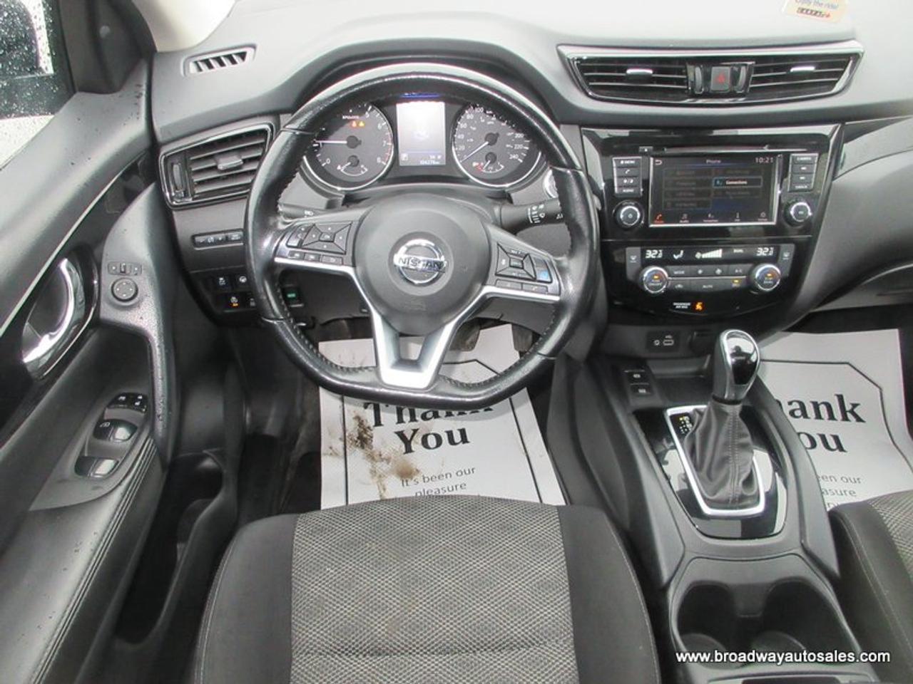 2023 Nissan Qashqai ALL-WHEEL DRIVE SV-VERSION 5 PASSENGER 2.0L - DOHC.. ECO & SPORT MODE.. HEATED SEATS & WHEEL.. BACK-UP CAMERA.. POWER SUNROOF.. Photo