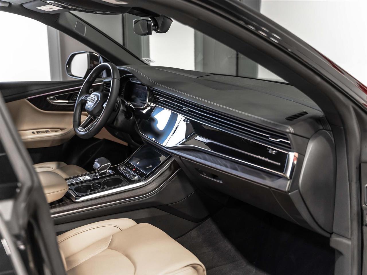 2023 Audi Q8 TECHNIK|S-LINE|B&O 3D|MASSAGE|HEADS-UP|ADAPT CRUISE Photo