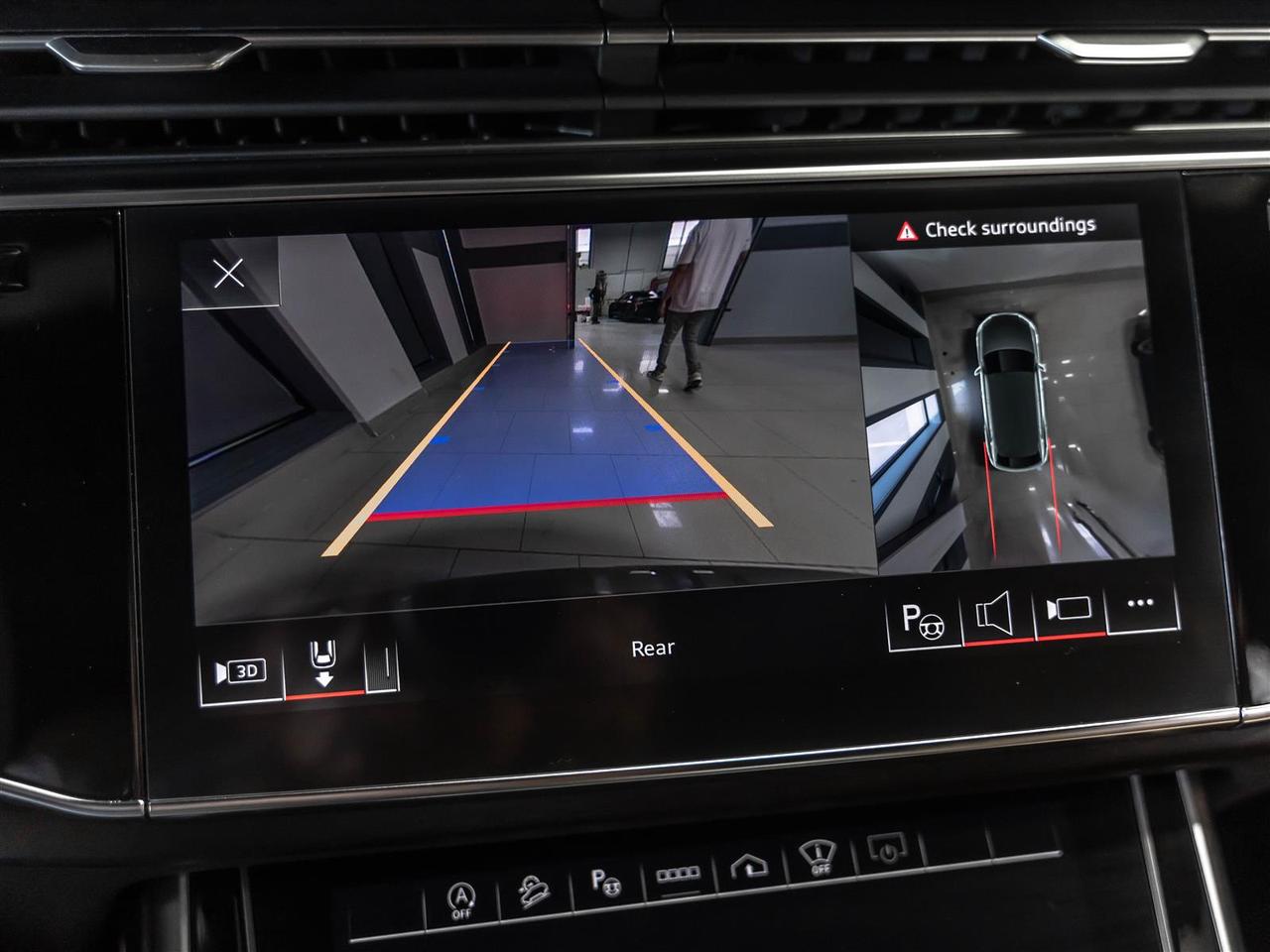 2023 Audi Q8 TECHNIK|S-LINE|B&O 3D|MASSAGE|HEADS-UP|ADAPT CRUISE Photo