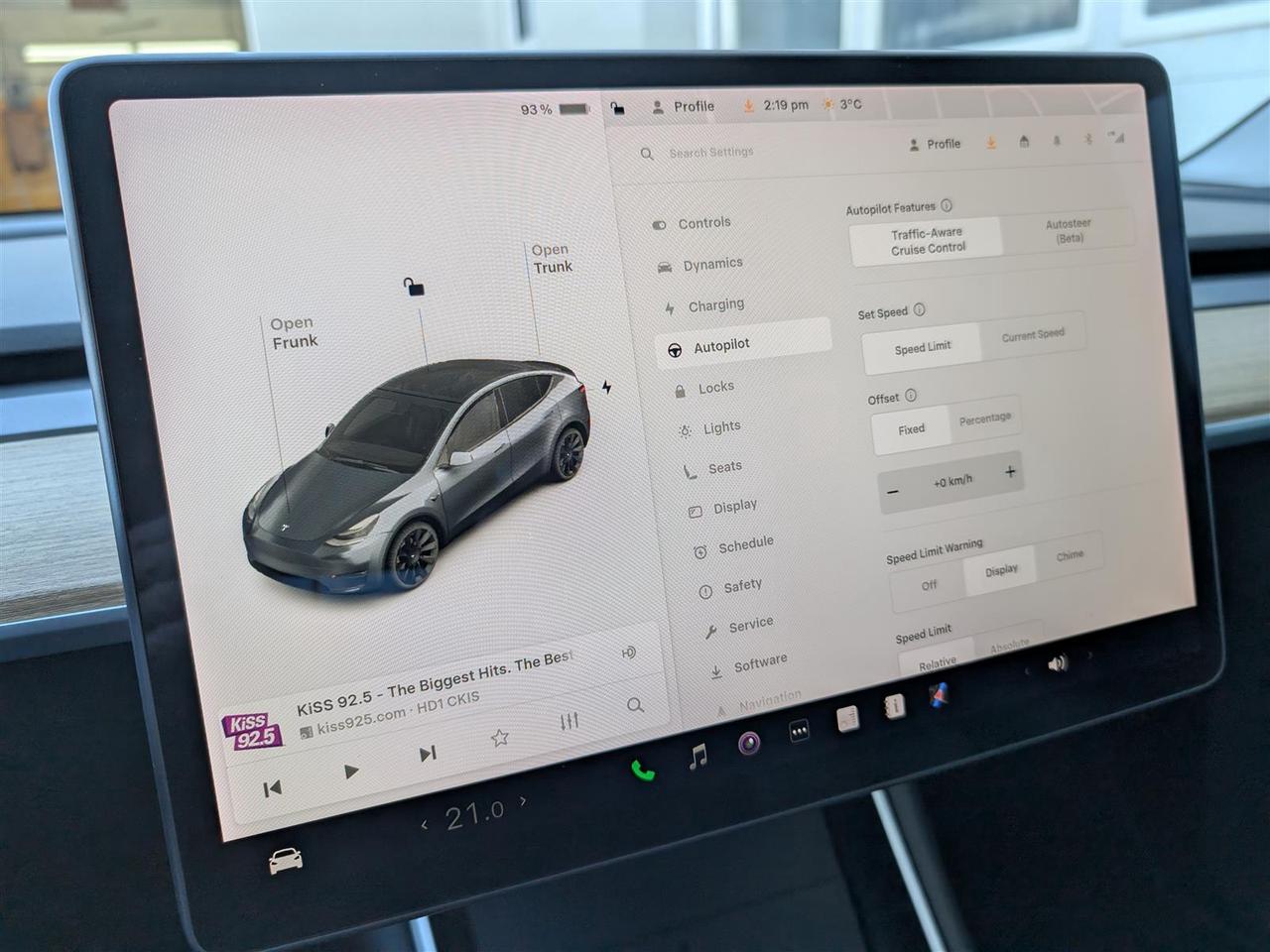 2020 Tesla Model Y LONG RANGE AWD - DUAL MOTOR Photo