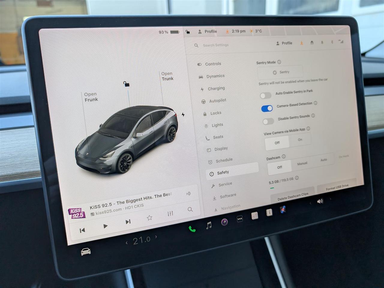 2020 Tesla Model Y LONG RANGE AWD - DUAL MOTOR Photo