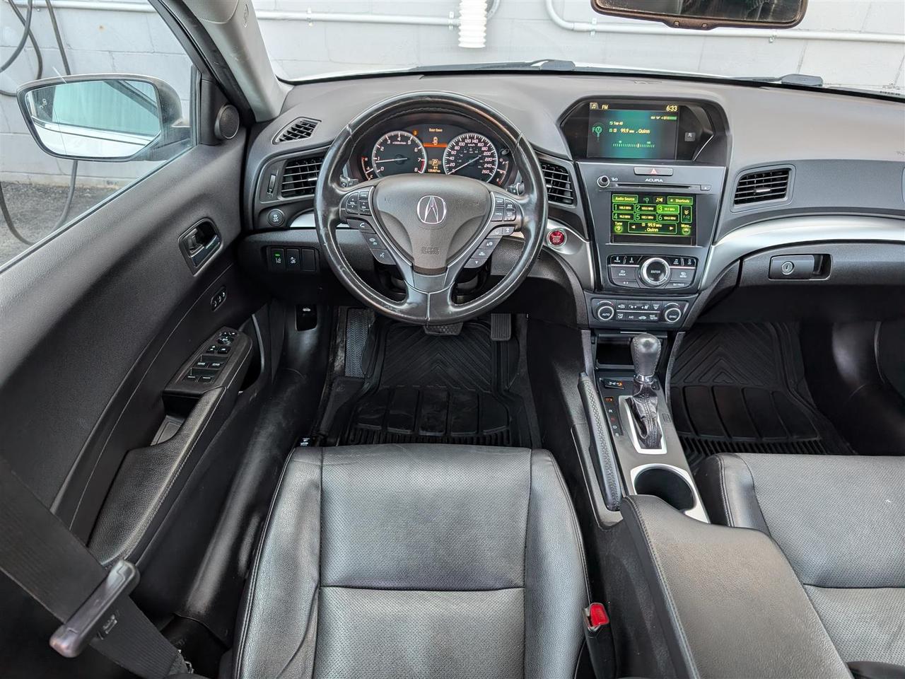 2017 Acura ILX - SUNROOF - LEATHER - TECH FEATS Photo