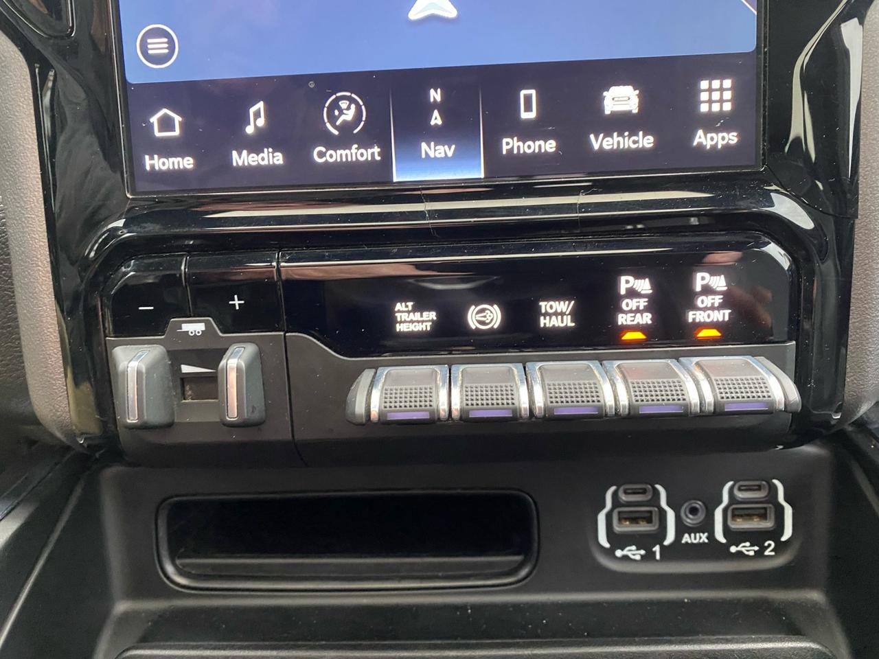 2022 RAM 2500 Night Edition Laramie | Cummins Diesel | NAV | Sunroof | Commercial Leasing Available Photo