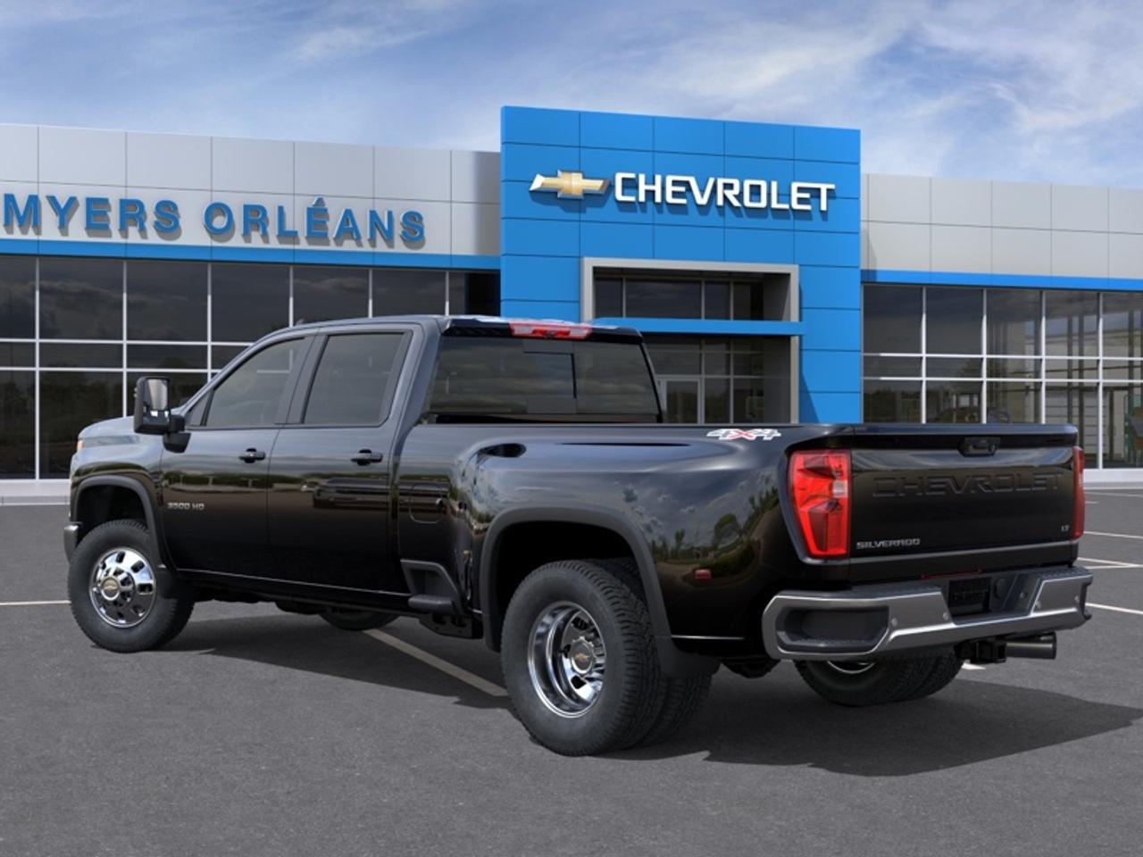 2026 Chevrolet Silverado 3500HD LT  - Leather Seats Photo