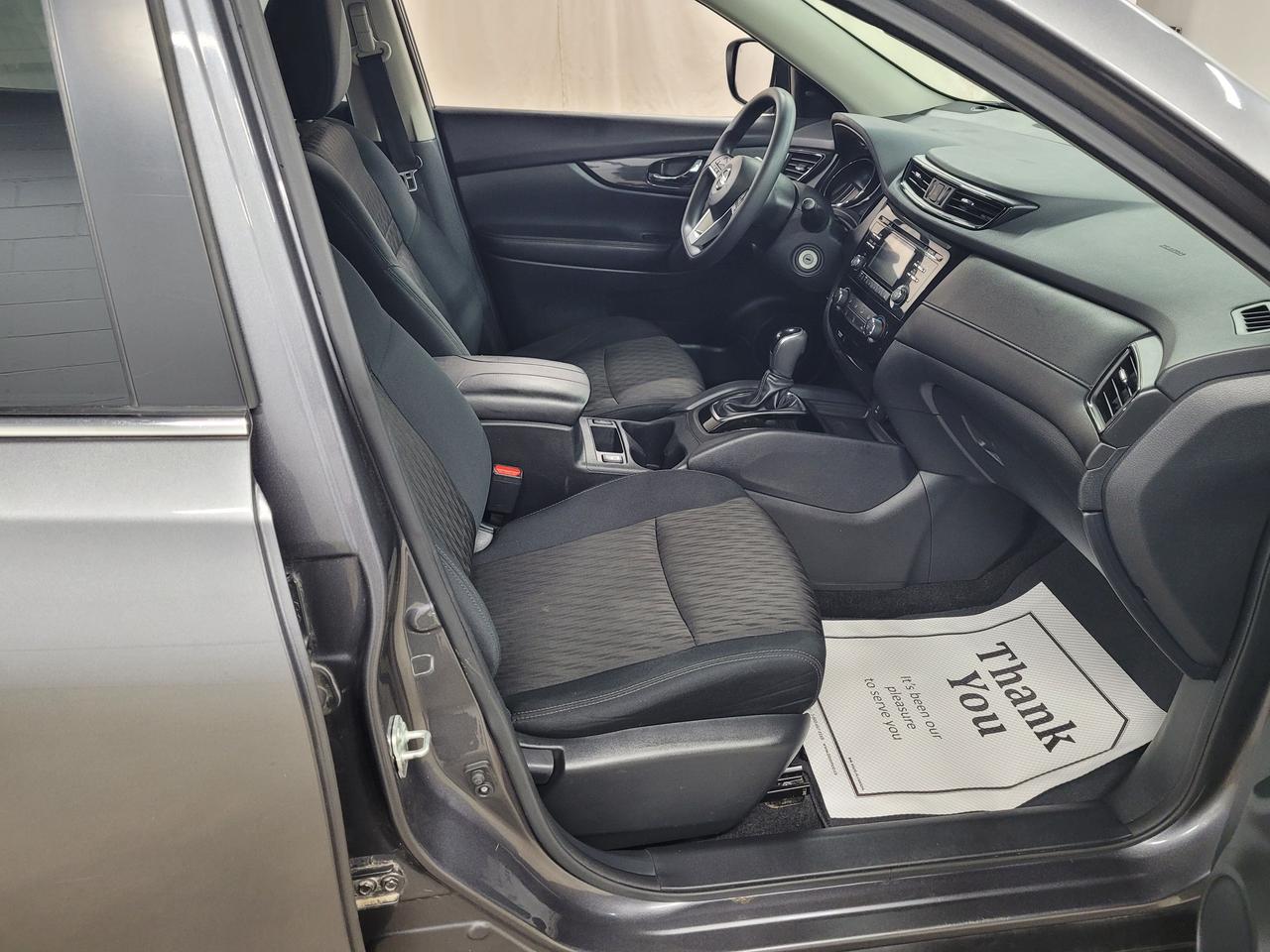 2017 Nissan Rogue S Photo