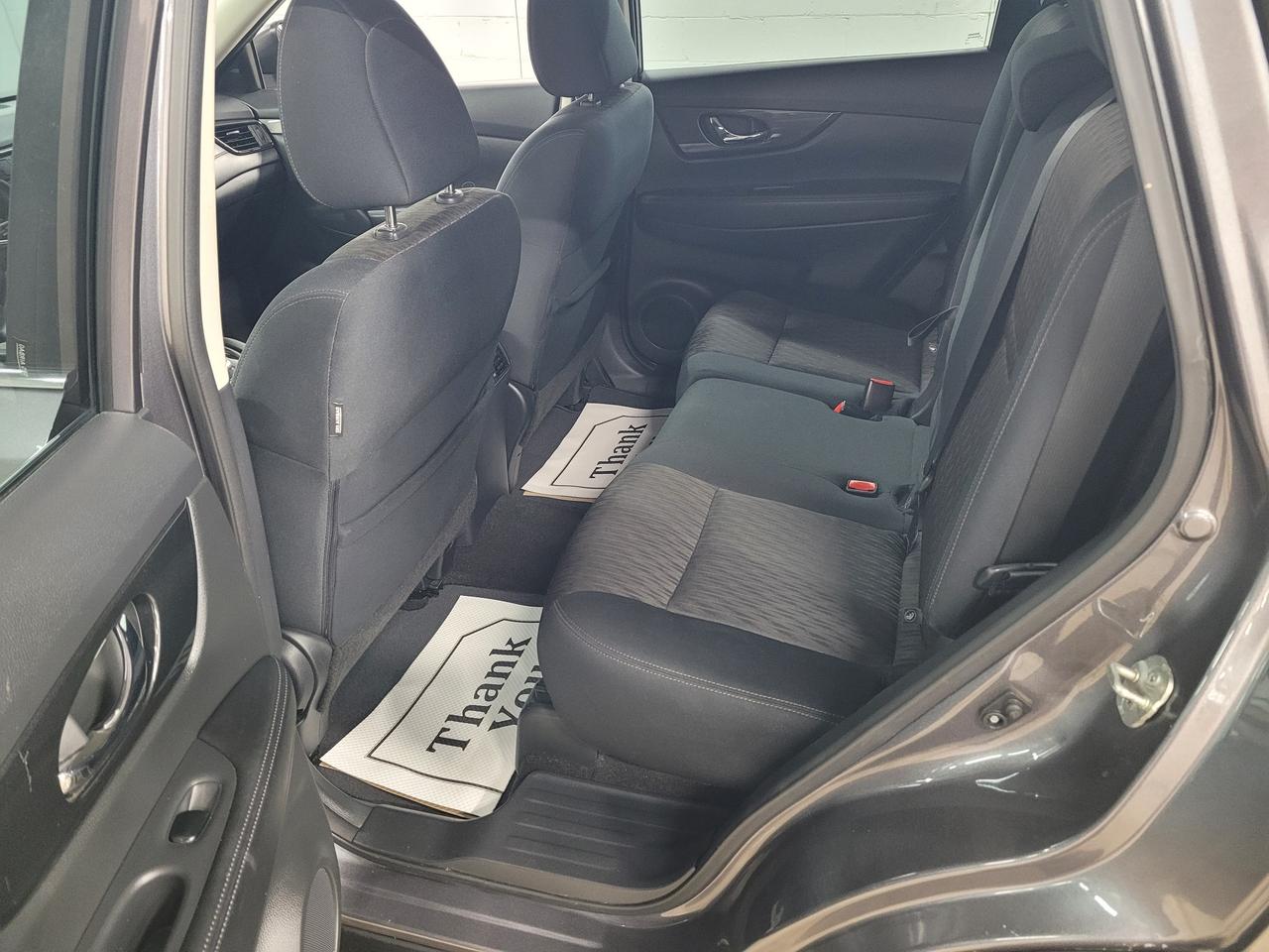 2017 Nissan Rogue S Photo30