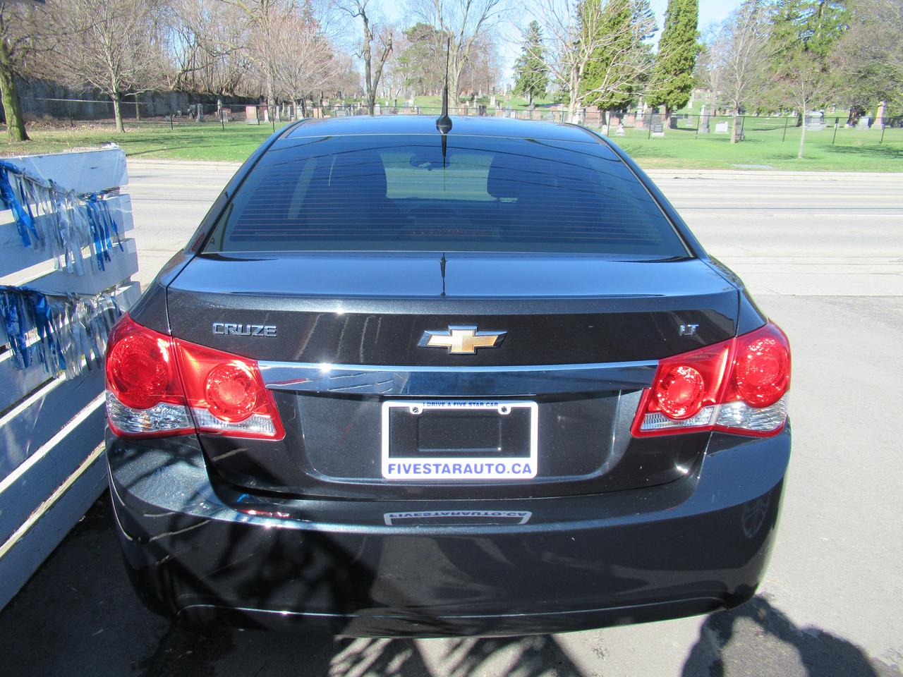 2011 Chevrolet Cruze LT Turbo w/1SA Photo2