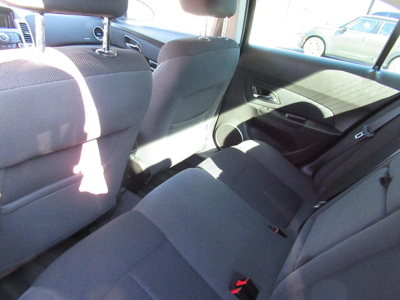 2011 Chevrolet Cruze LT Turbo w/1SA Photo