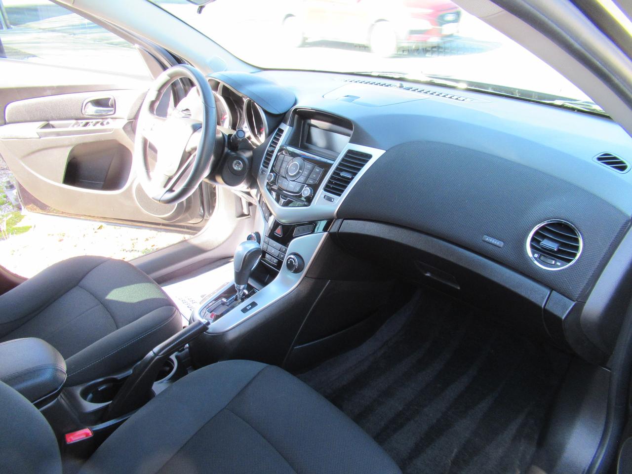 2011 Chevrolet Cruze LT Turbo w/1SA Photo