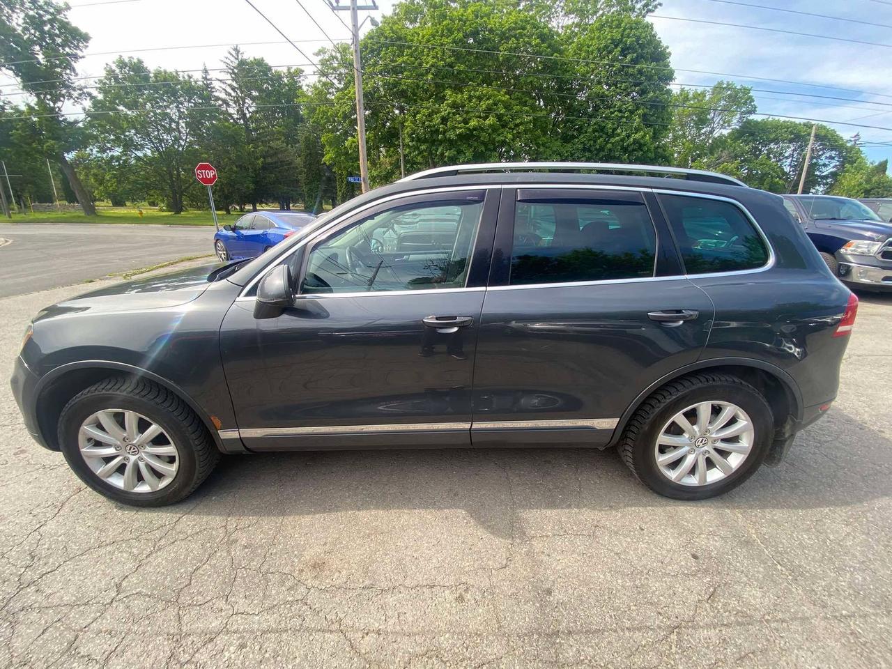 2011 Volkswagen Touareg Comfortline Photo