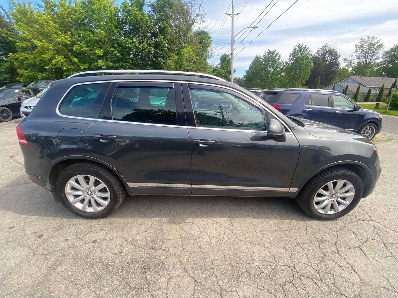 2011 Volkswagen Touareg Comfortline Photo