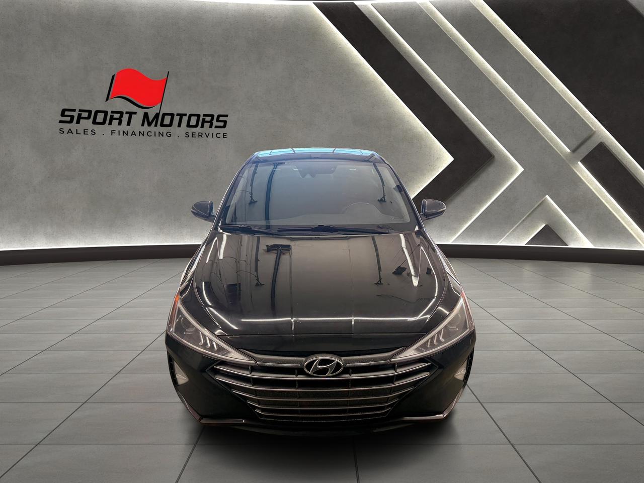 2020 Hyundai Elantra Preferred w/Sun & Safety+New Tires+CLEAN CARFAX++ Photo