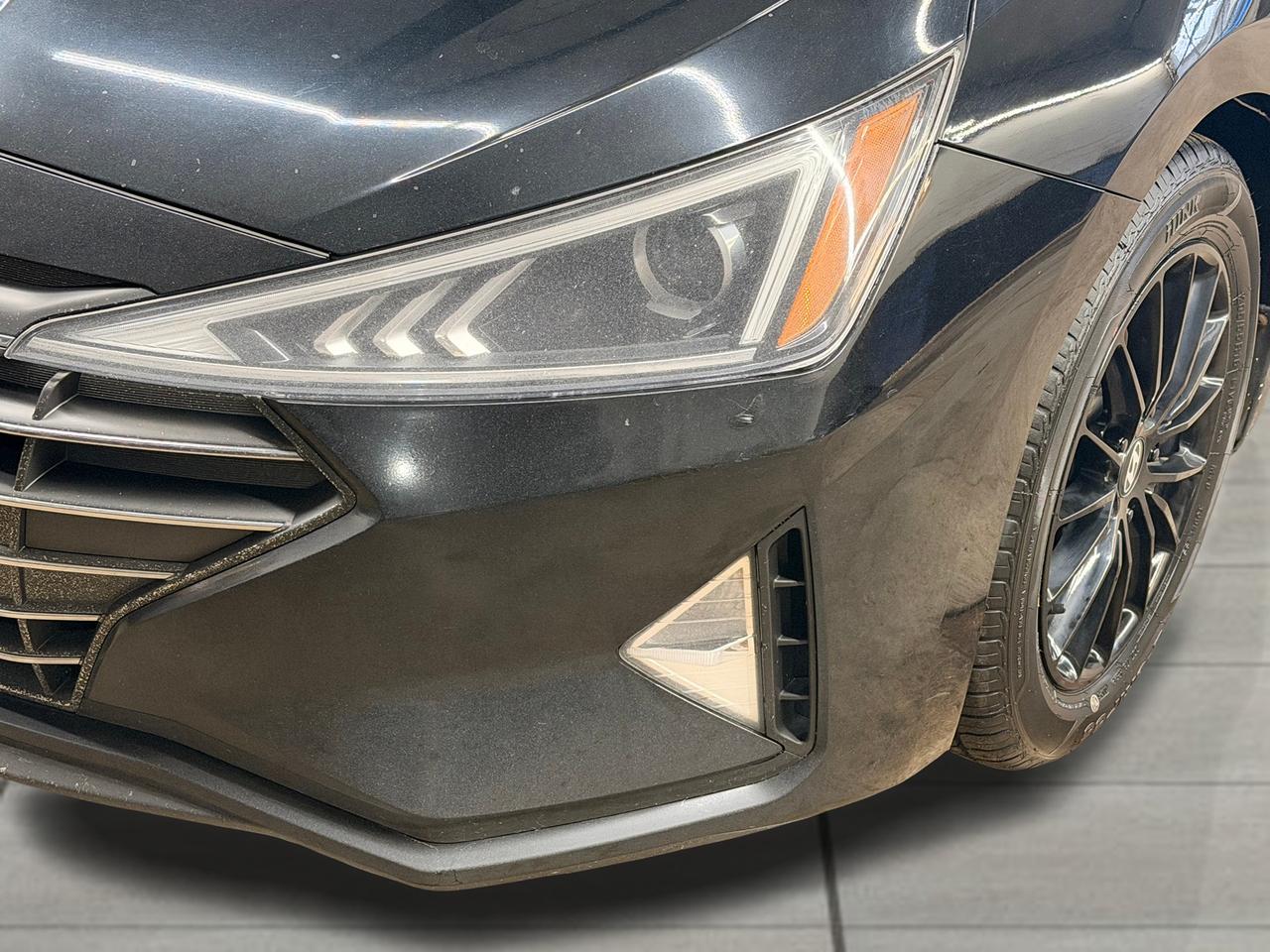 2020 Hyundai Elantra Preferred w/Sun & Safety+New Tires+CLEAN CARFAX++ Photo