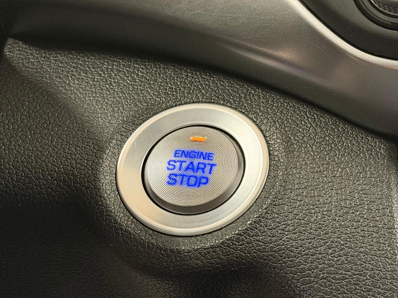 2020 Hyundai Elantra Preferred w/Sun & Safety+New Tires+CLEAN CARFAX++ Photo