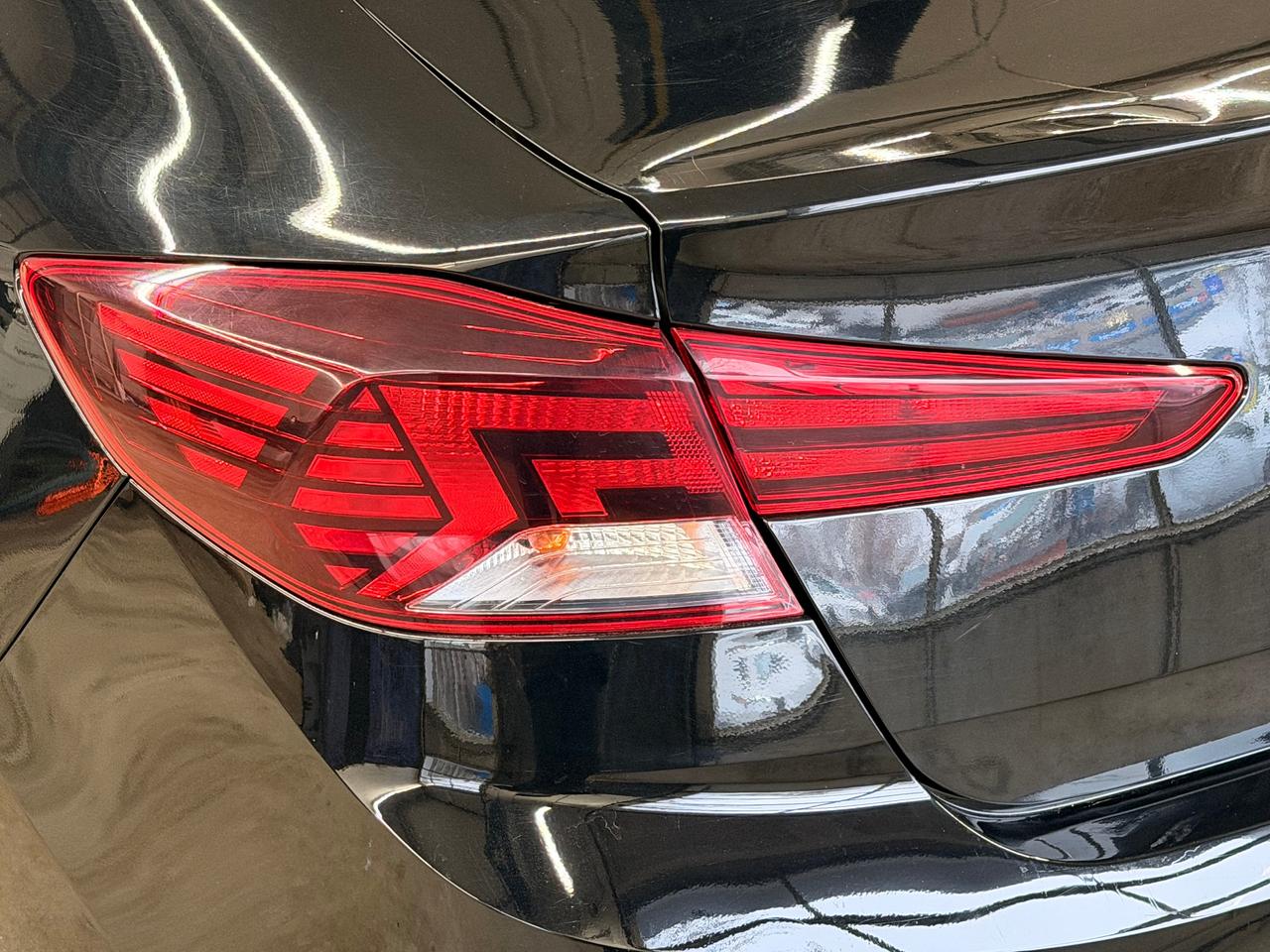 2020 Hyundai Elantra Preferred w/Sun & Safety+New Tires+CLEAN CARFAX++ Photo134