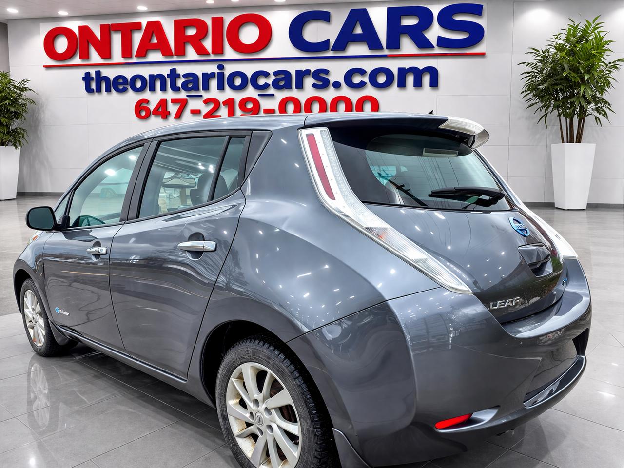 2016 Nissan Leaf SV Photo2