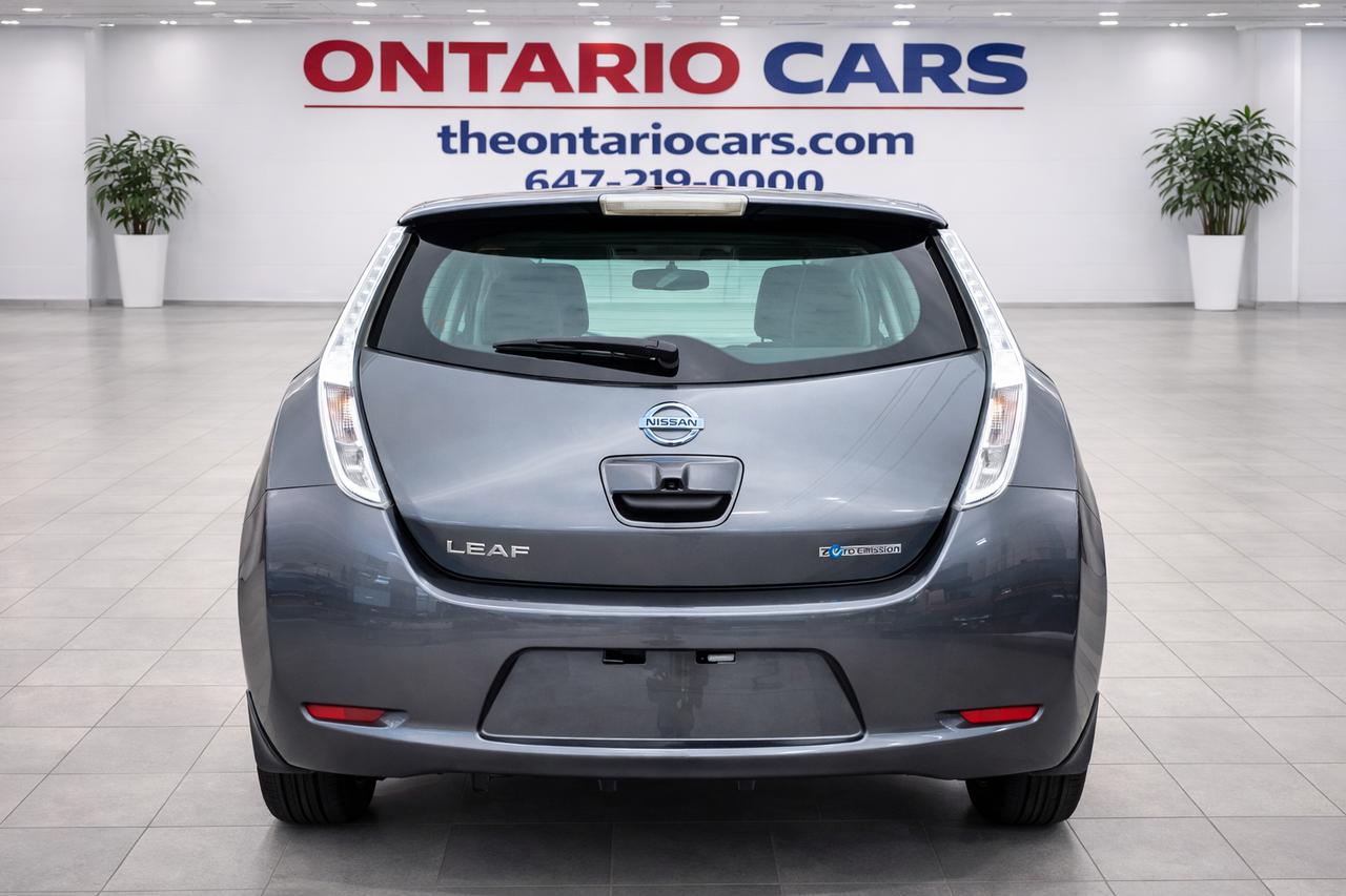 2016 Nissan Leaf SV Photo