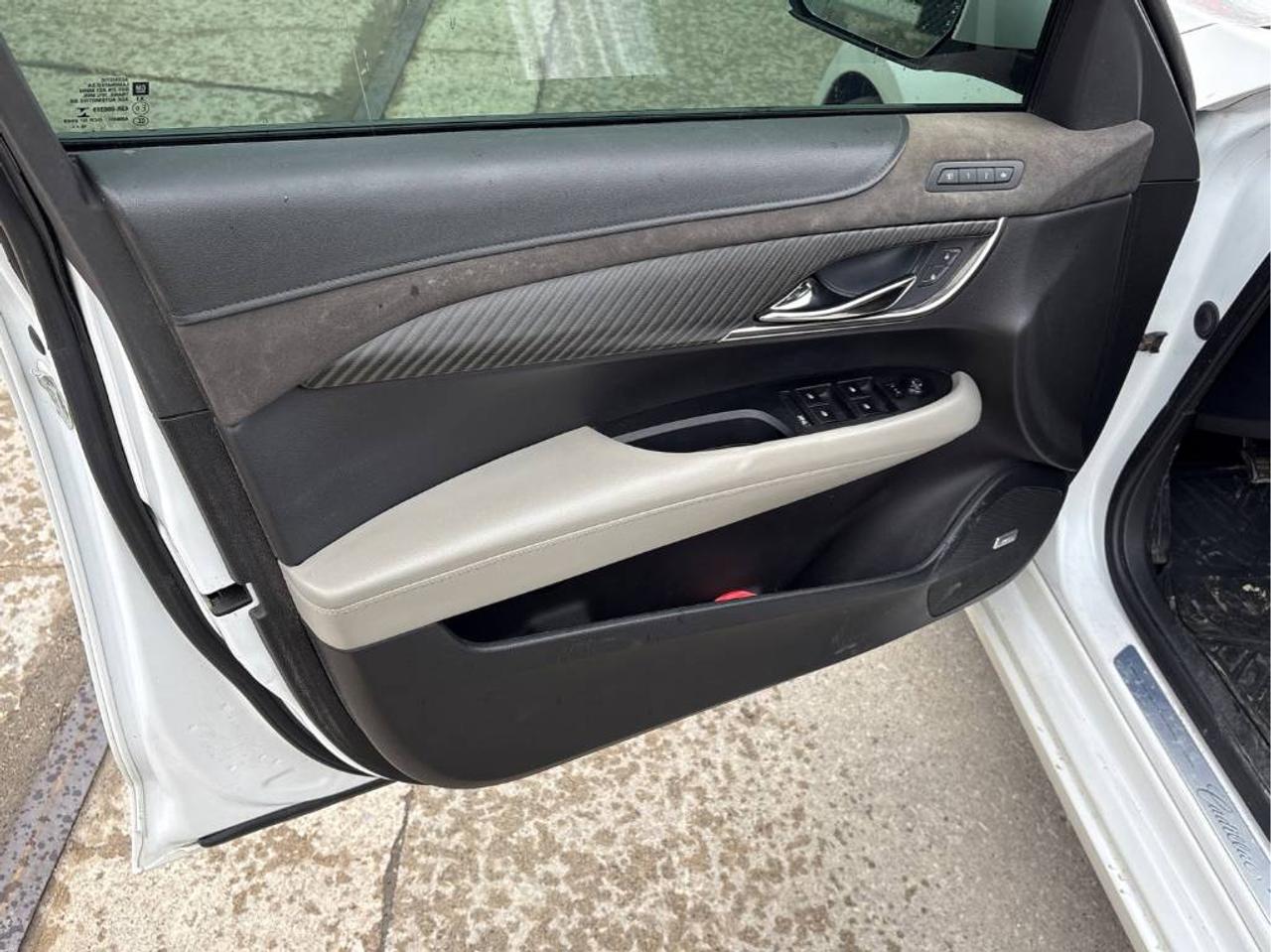 2017 Cadillac ATS Luxury AWD - CARBON BLACK PKG, RECARO SEATS!! Photo15