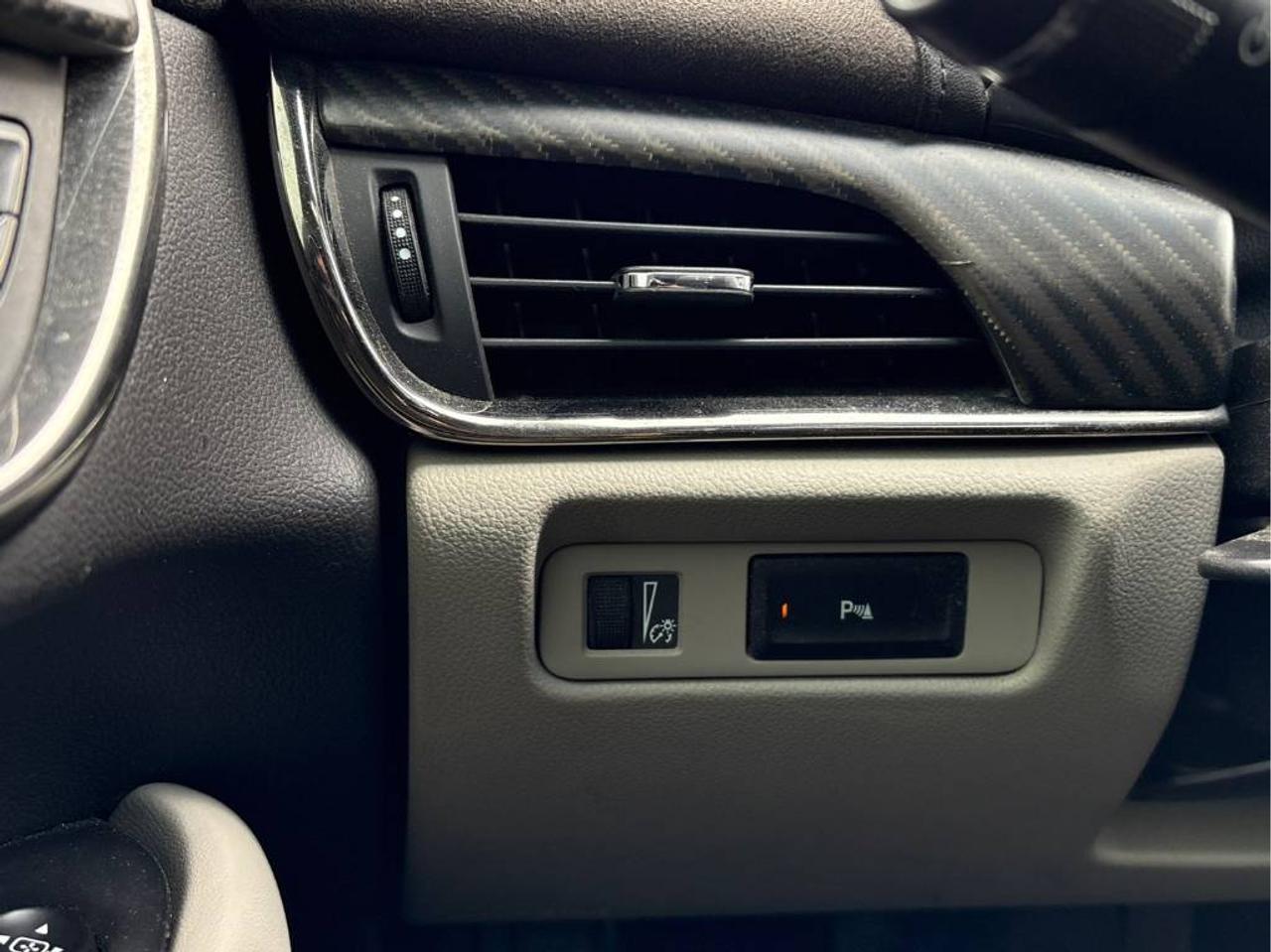 2017 Cadillac ATS Luxury AWD - CARBON BLACK PKG, RECARO SEATS!! Photo