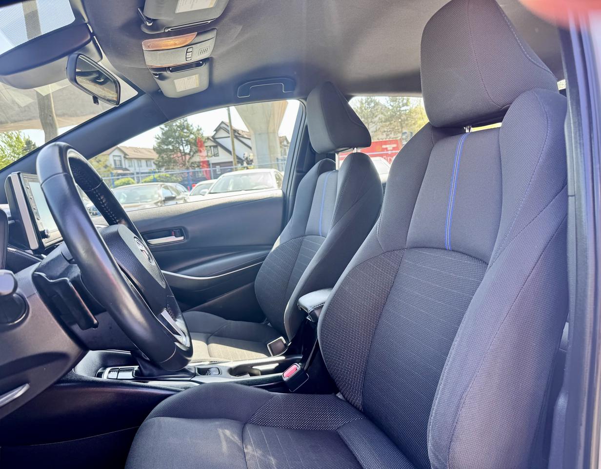 2021 Toyota Corolla FINANCING AVAILABLE Photo9
