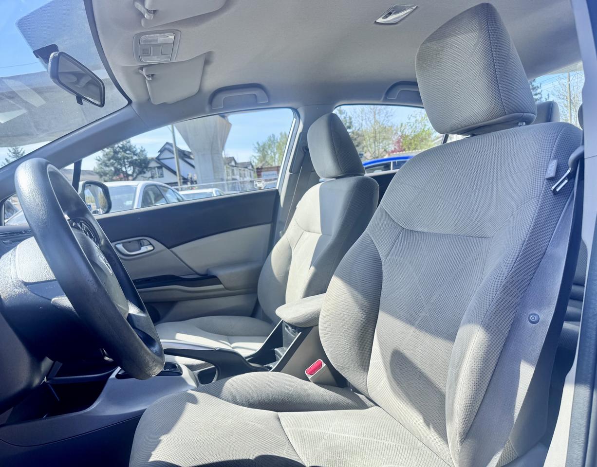 2012 Honda Civic FINANCING AVAILABLE Photo9