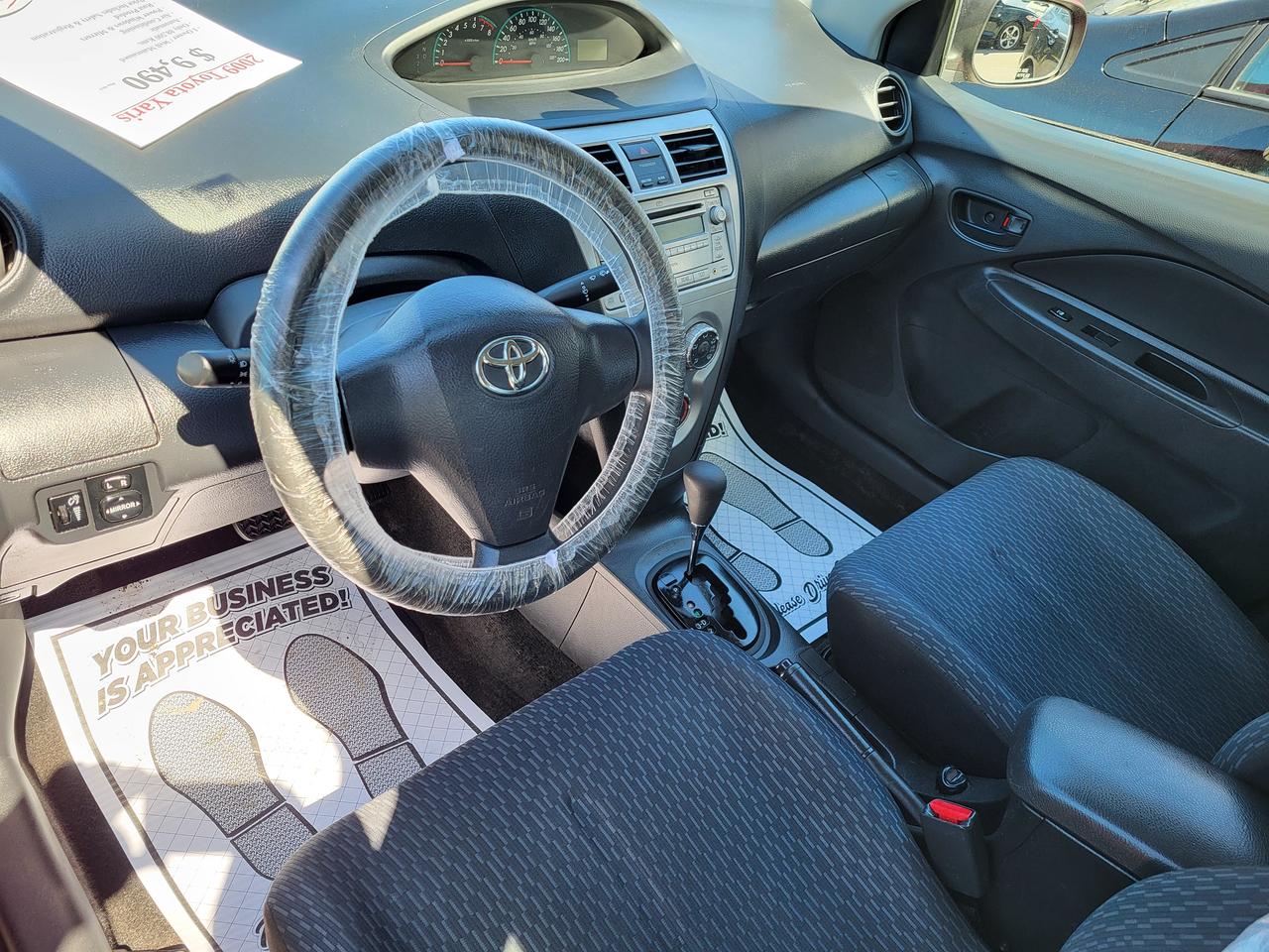 2009 Toyota Yaris  Photo4