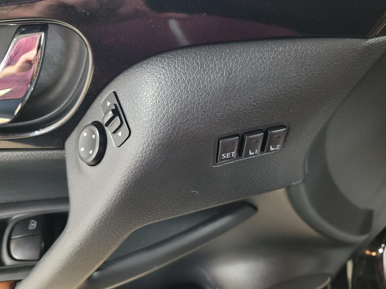 2017 Nissan Rogue S Photo