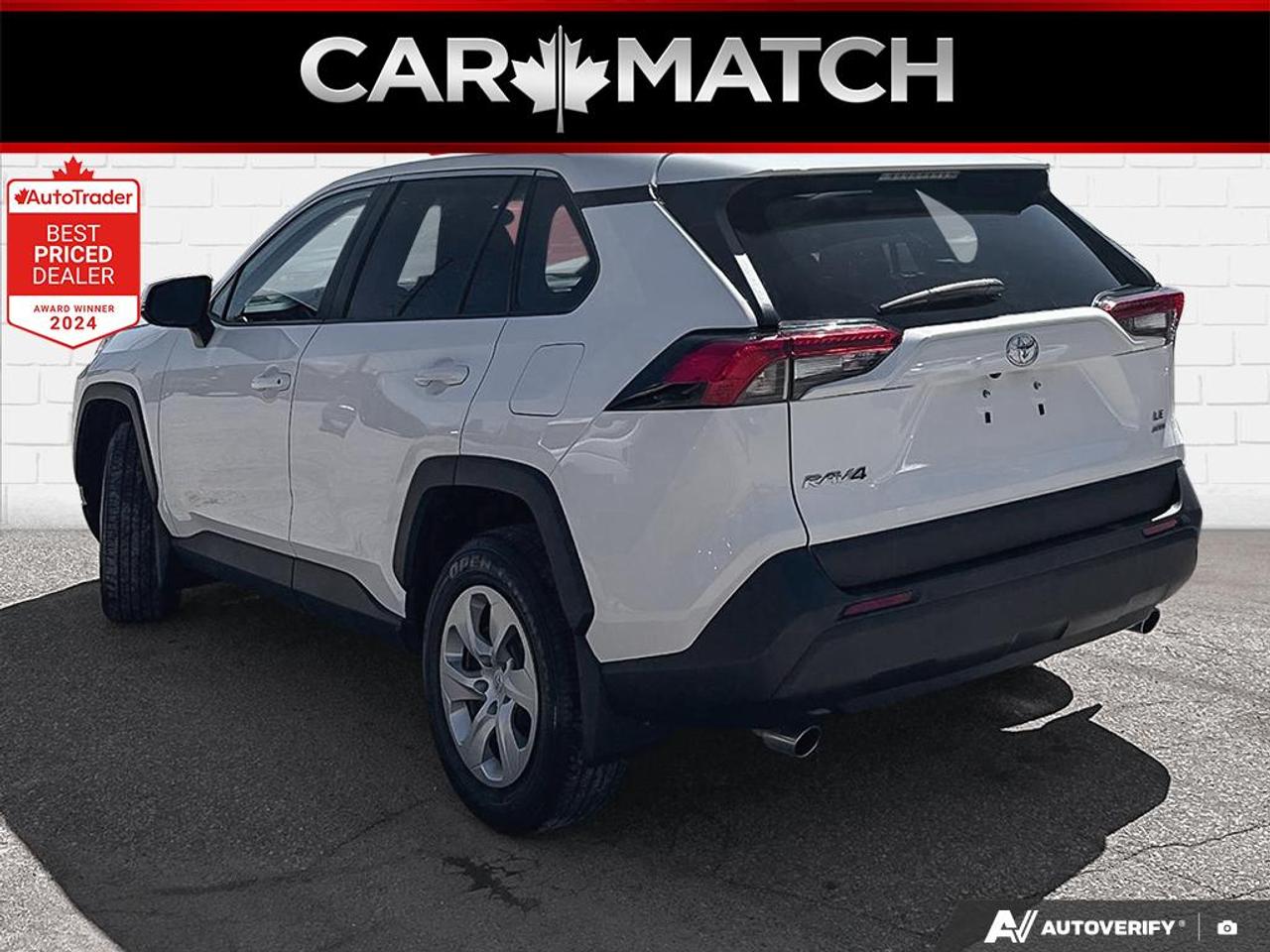 2022 Toyota RAV4 LE / NO ACCIDENTS / HTD SEATS / AWD / BLUETOOTH Photo
