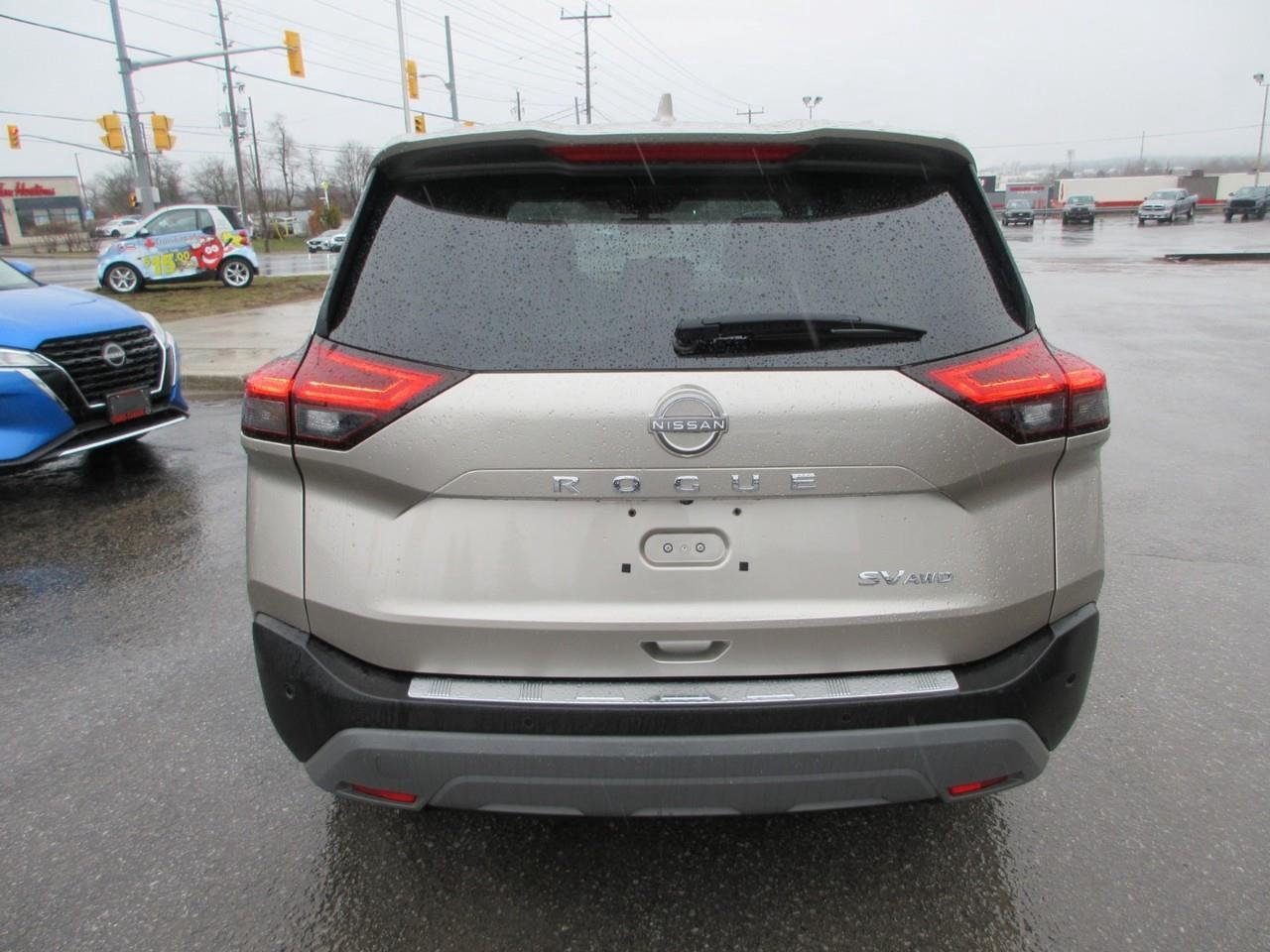 2023 Nissan Rogue  Photo3