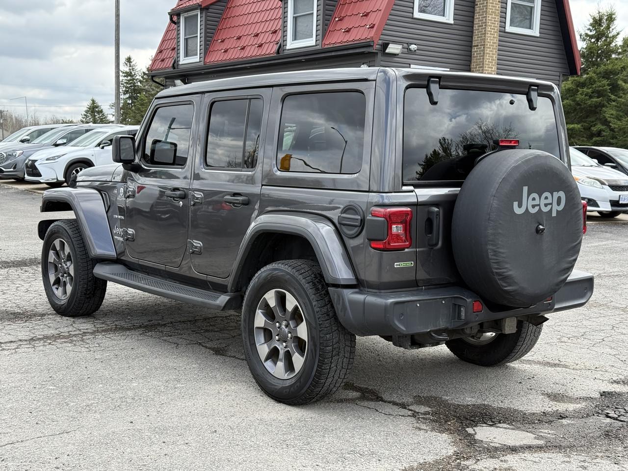 2020 Jeep Wrangler Unlimited Sahara Diesel LEATHER LOADED Photo