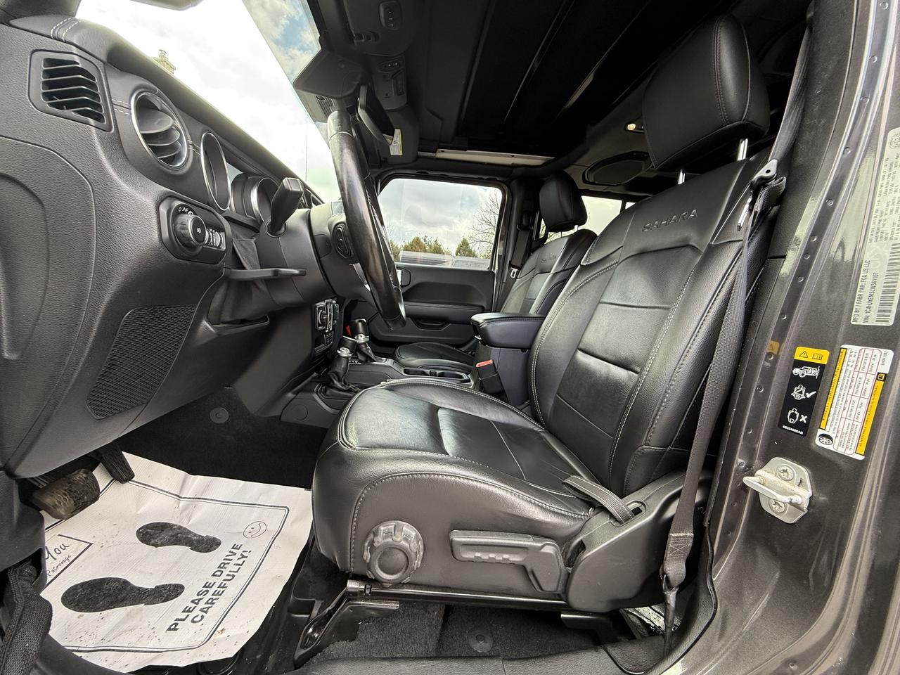 2020 Jeep Wrangler Unlimited Sahara Diesel LEATHER LOADED Photo