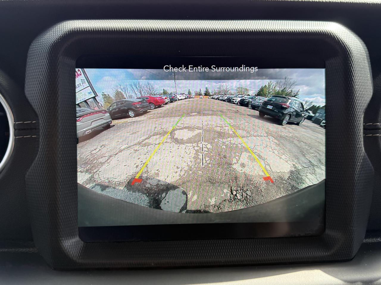 2020 Jeep Wrangler Unlimited Sahara Diesel LEATHER LOADED Photo