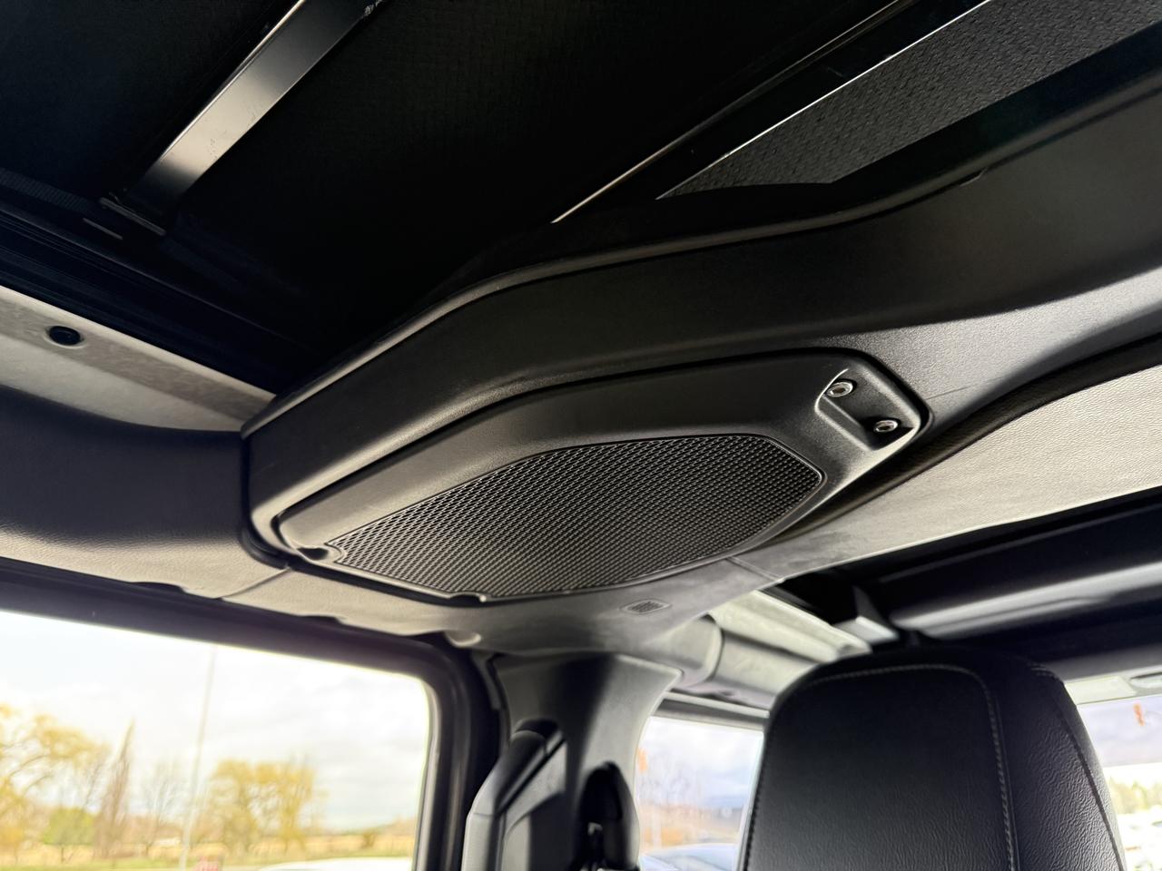 2020 Jeep Wrangler Unlimited Sahara Diesel LEATHER LOADED Photo