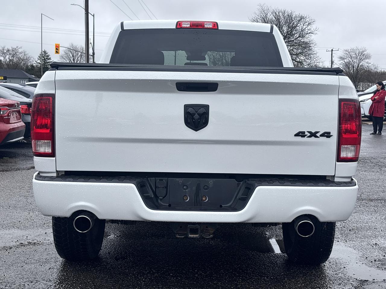 2019 RAM 1500 Classic EXPRESS Photo3