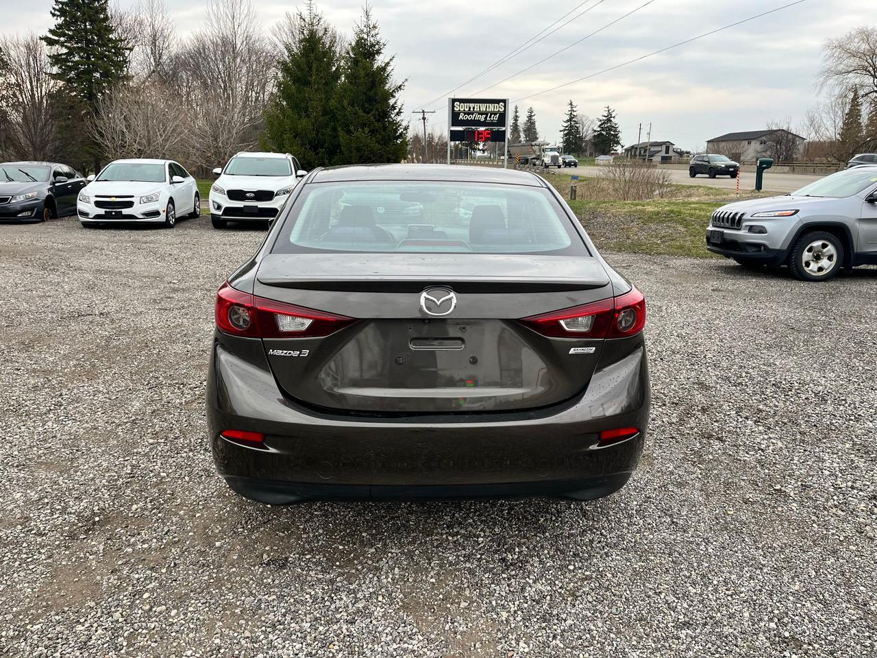 2014 Mazda MAZDA3 GS-SKY Photo