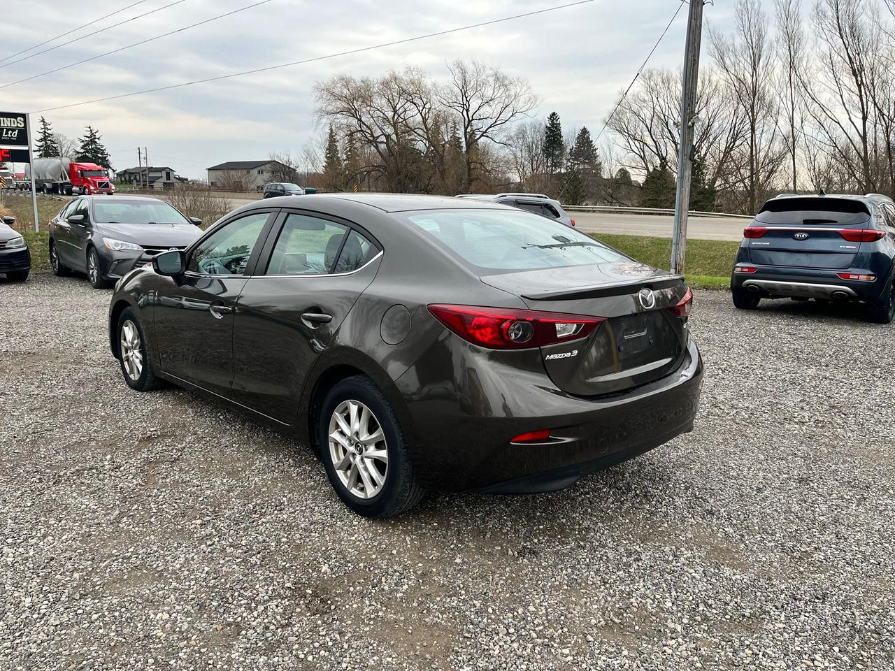 2014 Mazda MAZDA3 GS-SKY Photo