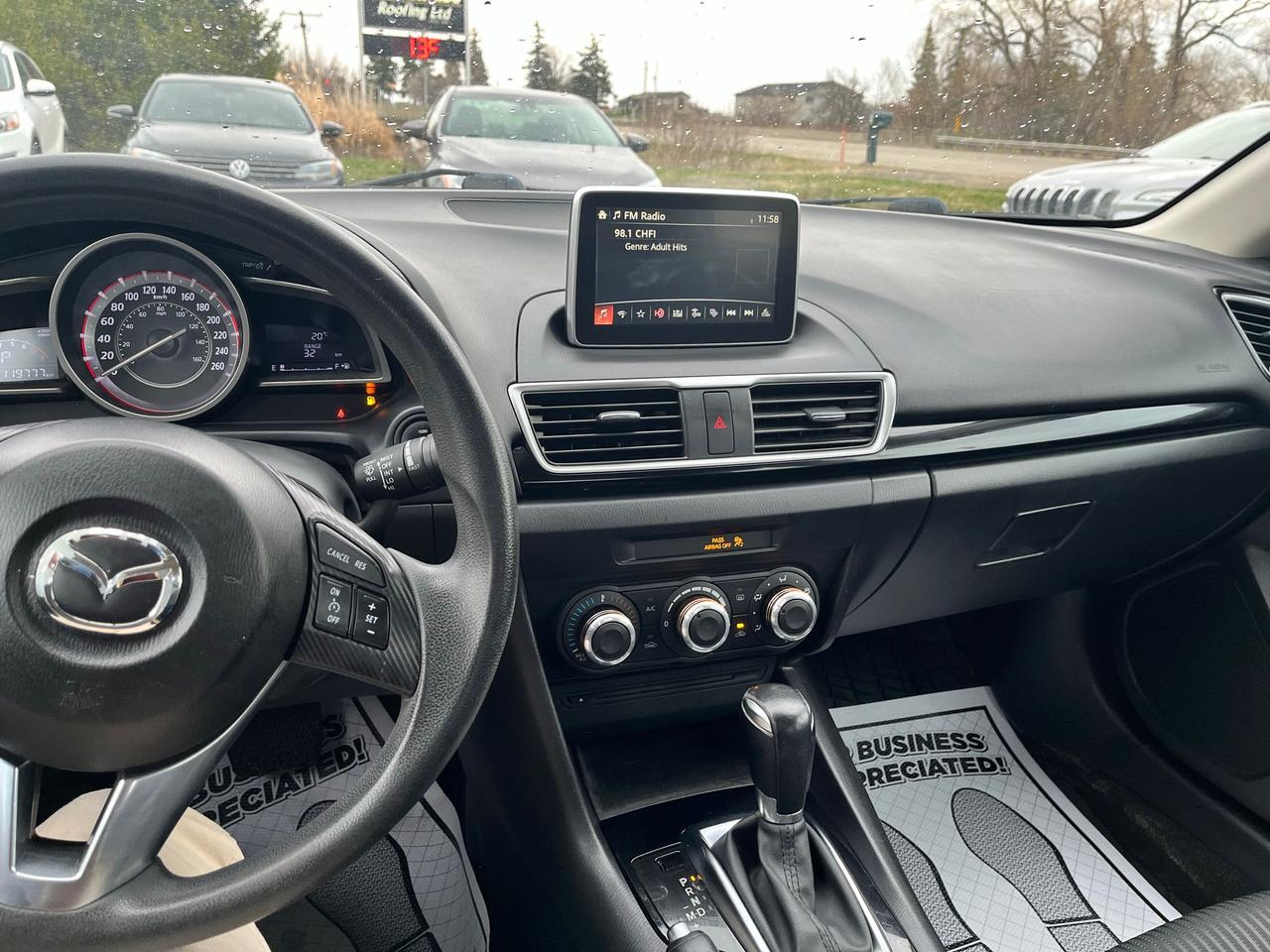 2014 Mazda MAZDA3 GS-SKY Photo