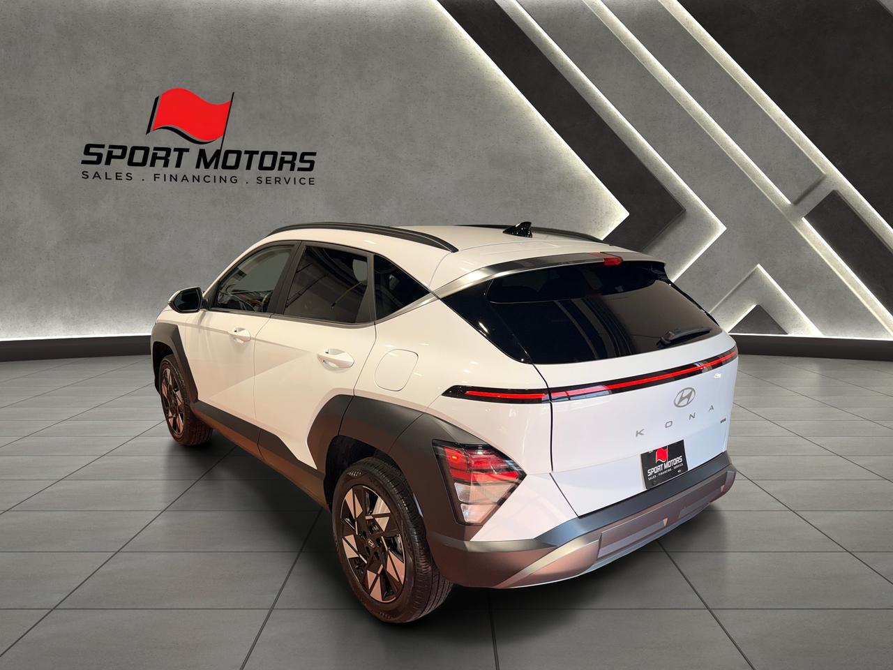 2025 Hyundai KONA Preferred Trend AWD+Roof+Drive Assist+CLEAN CARFAX Photo
