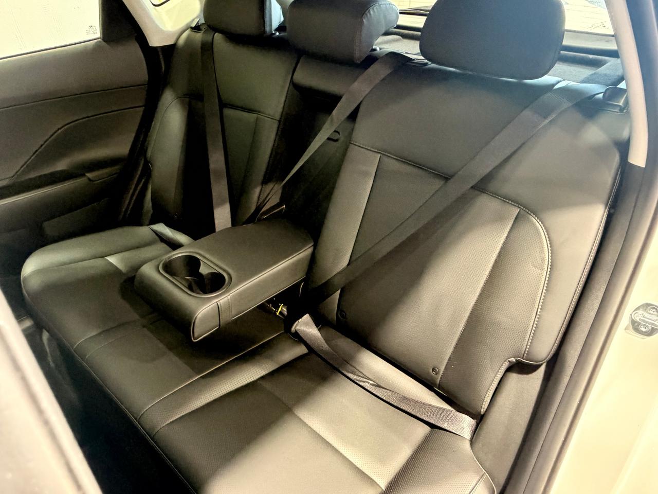 2025 Hyundai KONA Preferred Trend AWD+Roof+Drive Assist+CLEAN CARFAX Photo