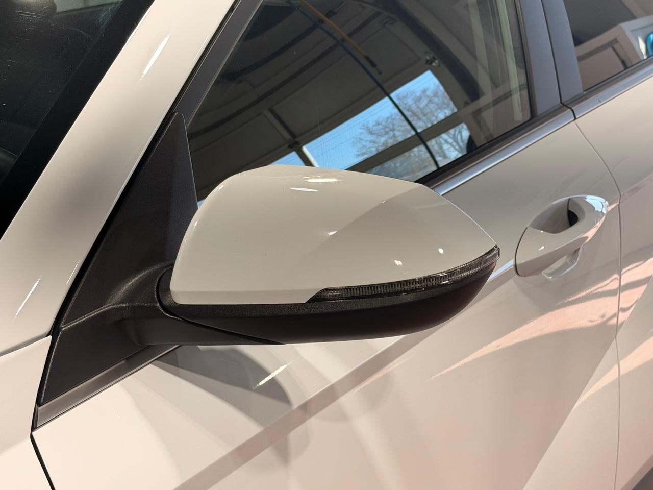 2025 Hyundai KONA Preferred Trend AWD+Roof+Drive Assist+CLEAN CARFAX Photo